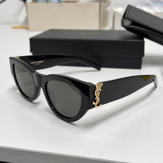 new Black Large Rim Sunglasses Gold Logo M94